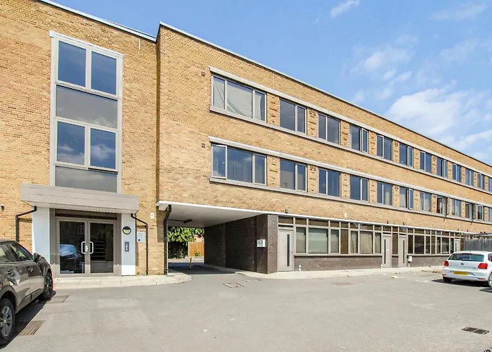 Prime Luxury, Heathrow, Freeparking, Wifi, Netflix