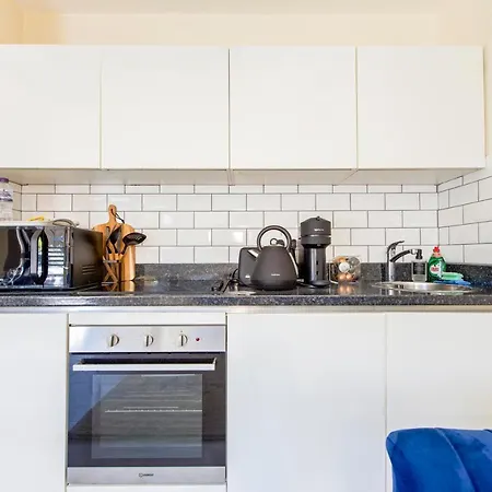 Prime Luxury, Heathrow, Freeparking, Wifi, Netflix Apartment Yiewsley Exterior photo